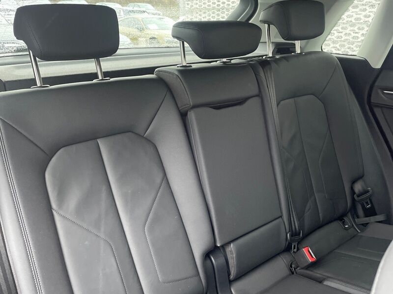 More views of Audi Q3