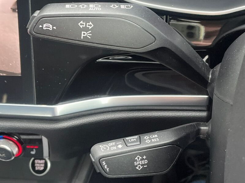 More views of Audi Q3