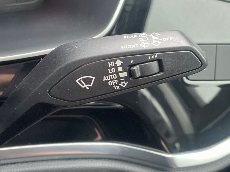 More views of Audi Q3