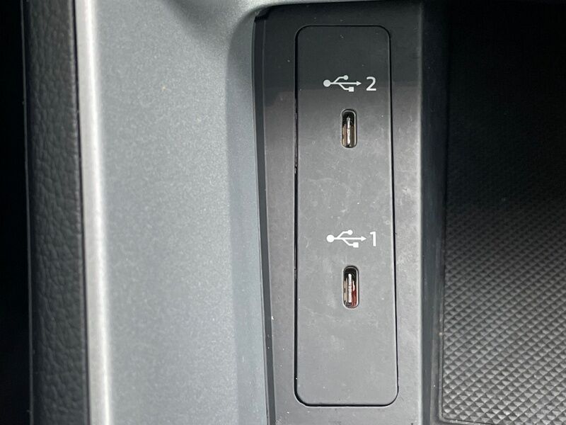 More views of Audi Q3