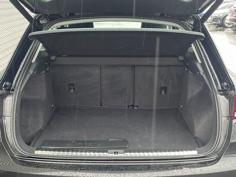 More views of Audi Q3