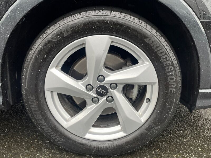 More views of Audi Q3