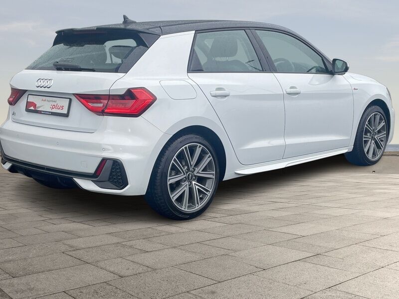 More views of Audi A1