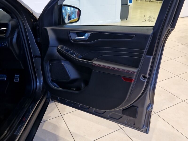 More views of Ford Kuga