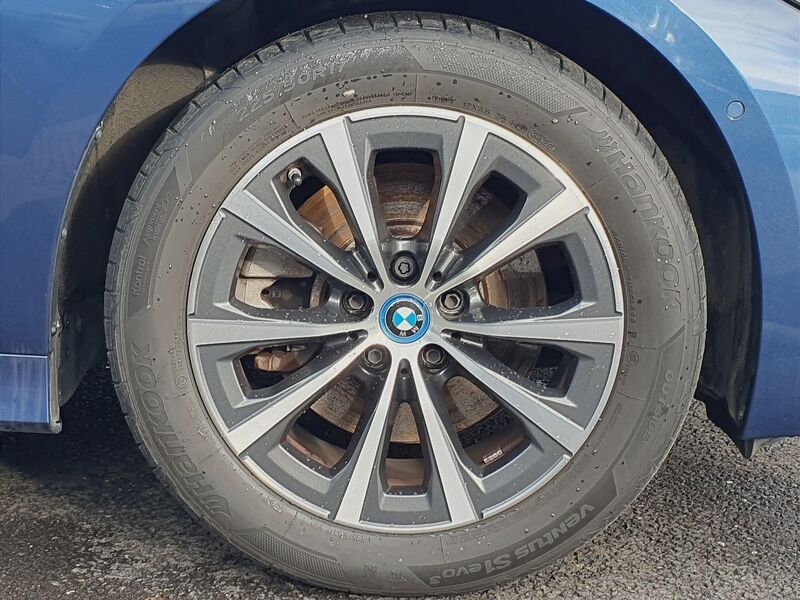 More views of BMW 3-Series