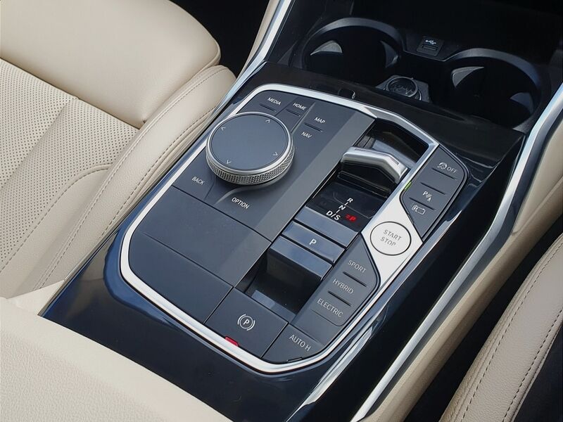 More views of BMW 3-Series