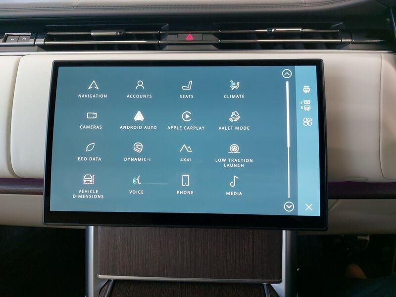 More views of Land Rover Range Rover