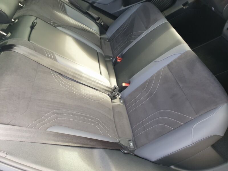 More views of Volkswagen ID.4