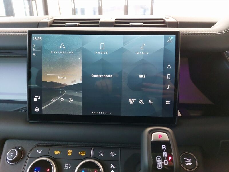 More views of Land Rover Defender