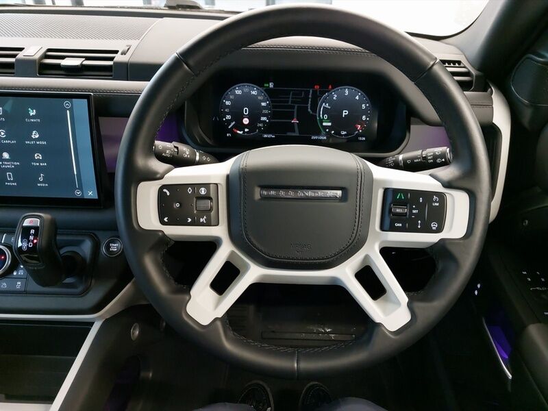 More views of Land Rover Defender