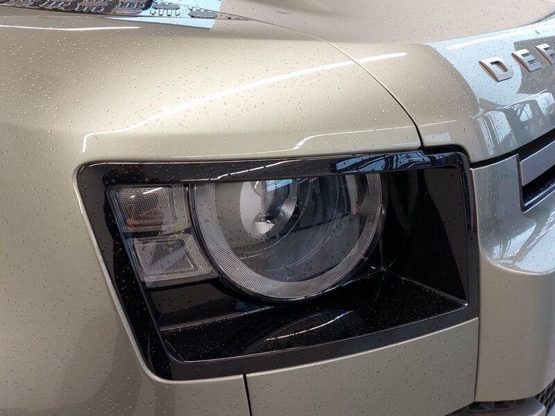 More views of Land Rover Defender