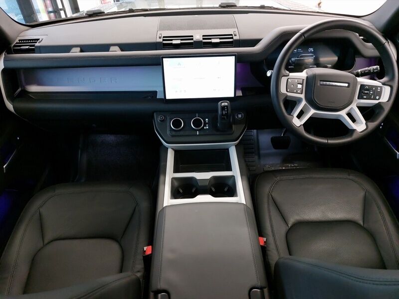 More views of Land Rover Defender