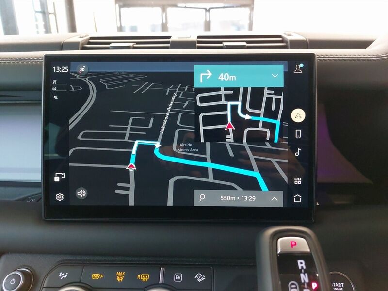 More views of Land Rover Defender