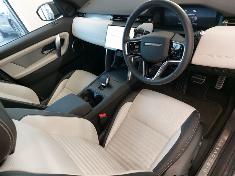 More views of Land Rover Discovery Sport