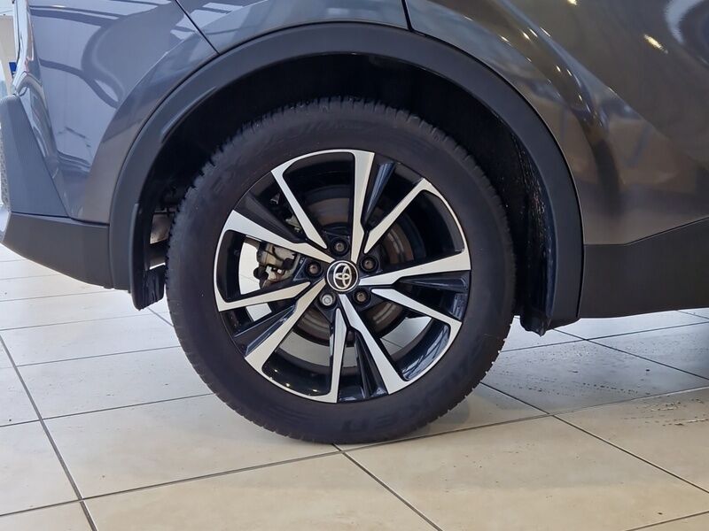 More views of Toyota C-HR