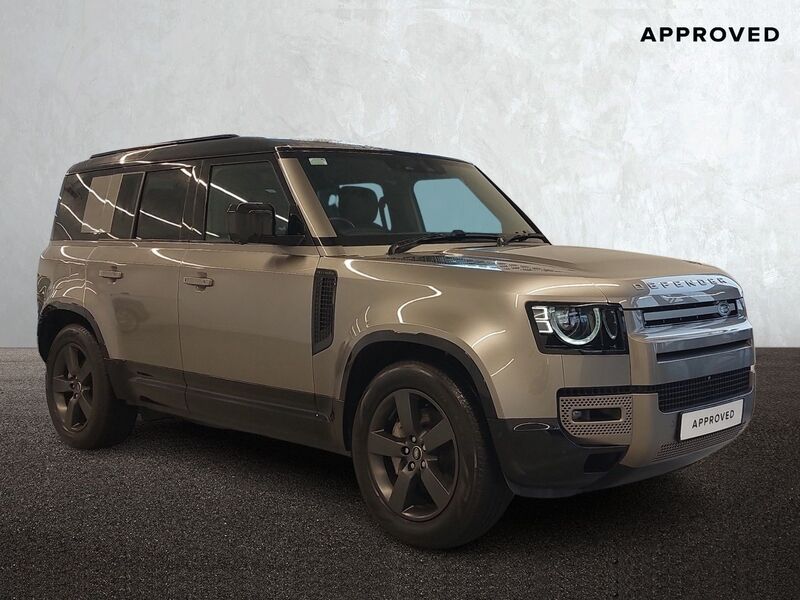 More views of Land Rover Defender