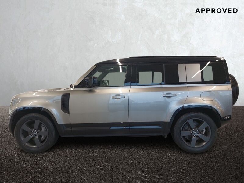 More views of Land Rover Defender