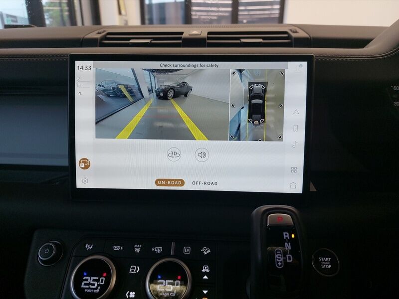 More views of Land Rover Defender