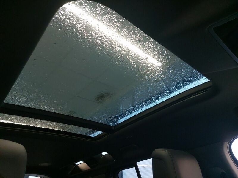 More views of Land Rover Defender