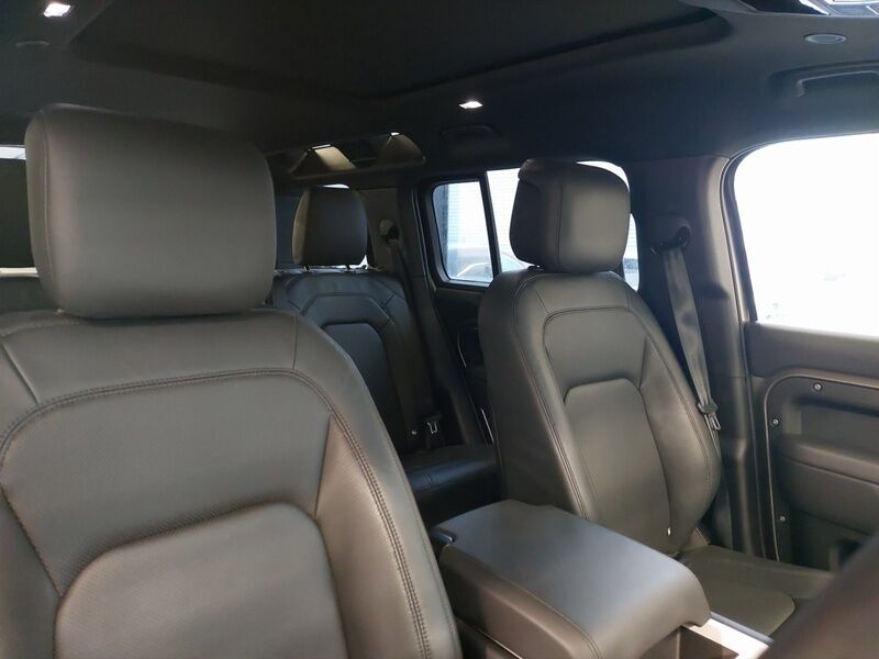 More views of Land Rover Defender