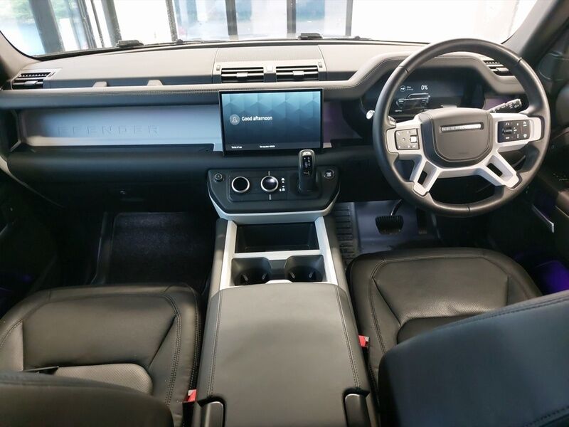 More views of Land Rover Defender