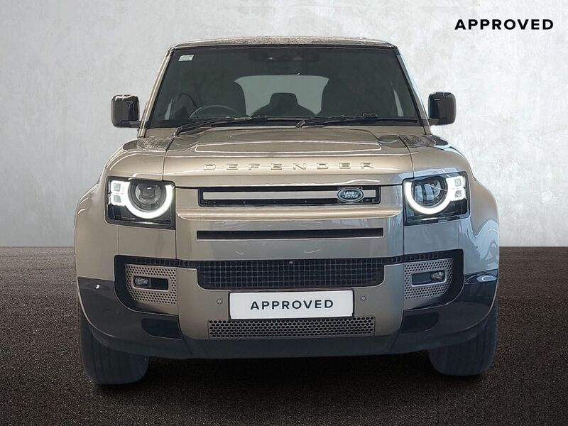 More views of Land Rover Defender