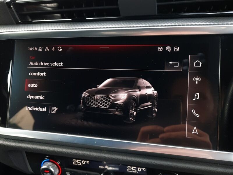 More views of Audi Q3