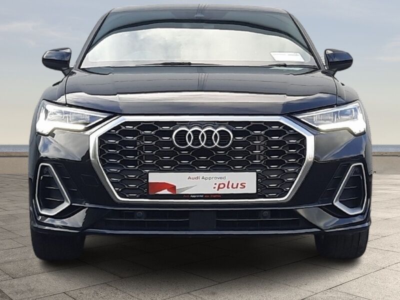 More views of Audi Q3