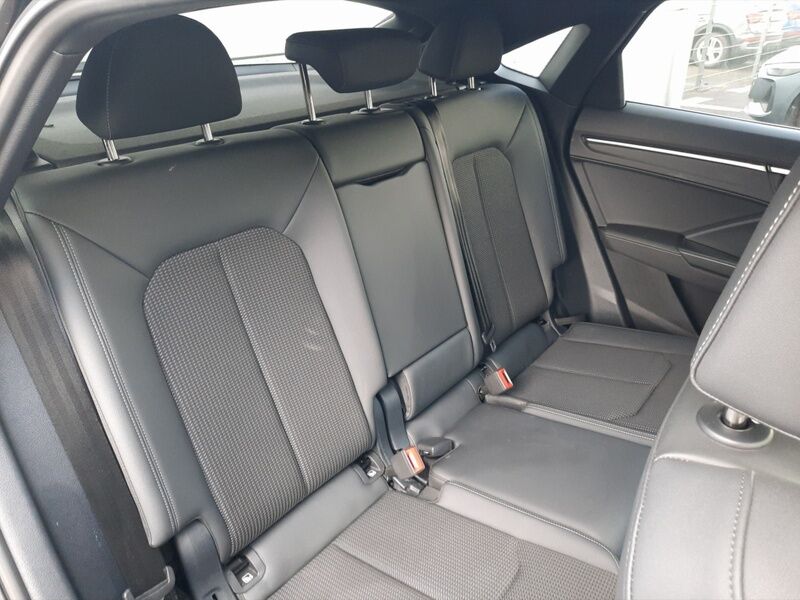 More views of Audi Q3