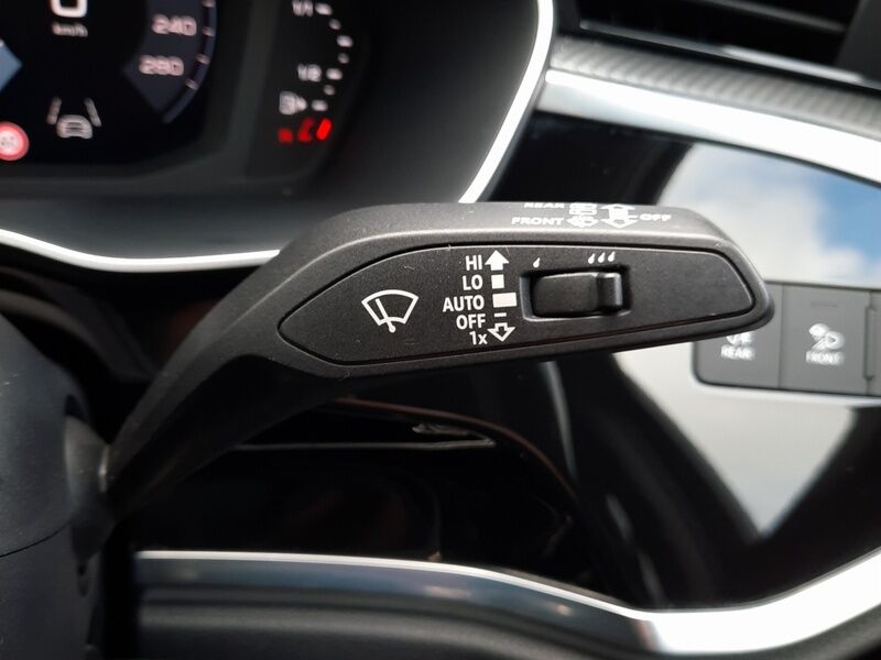 More views of Audi Q3