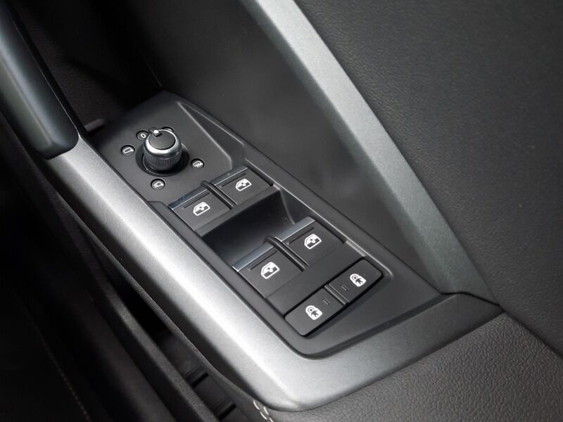 More views of Audi Q3