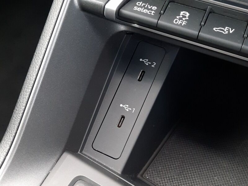 More views of Audi Q3