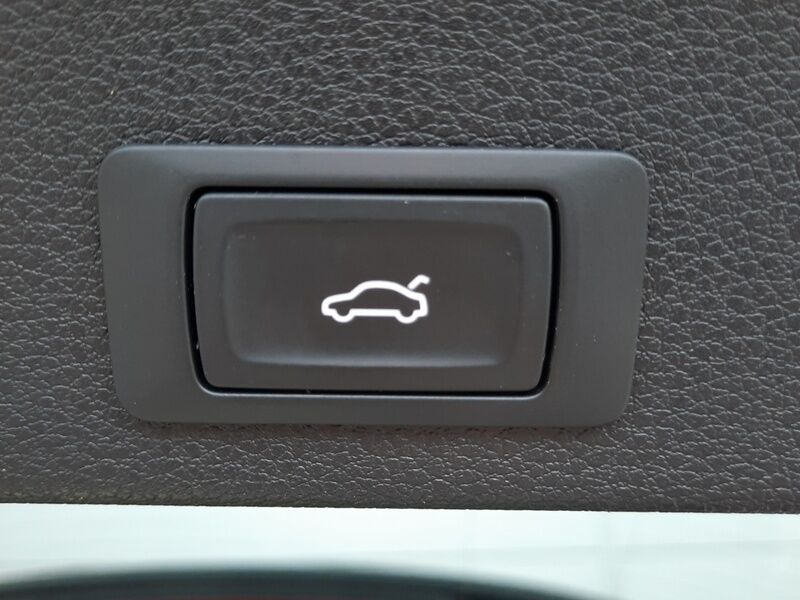 More views of Audi Q3