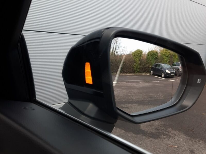 More views of Audi Q3