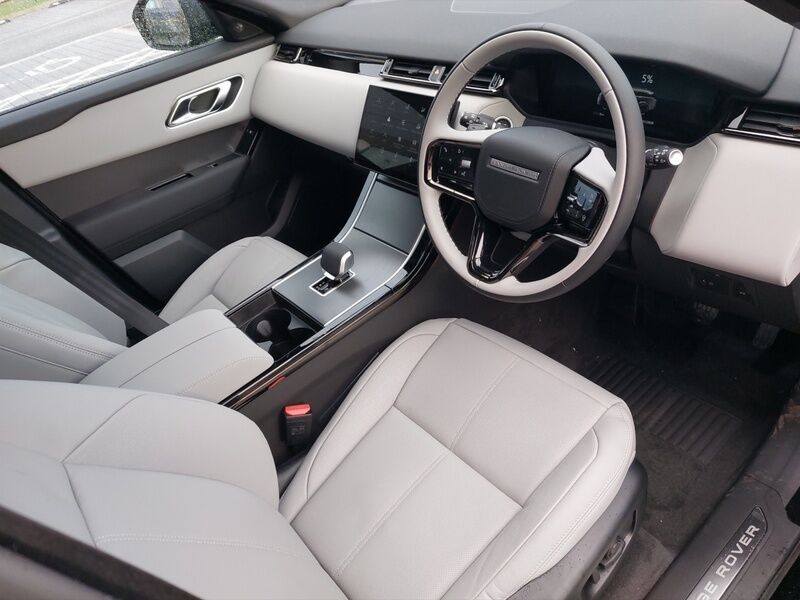 More views of Land Rover Range Rover Velar