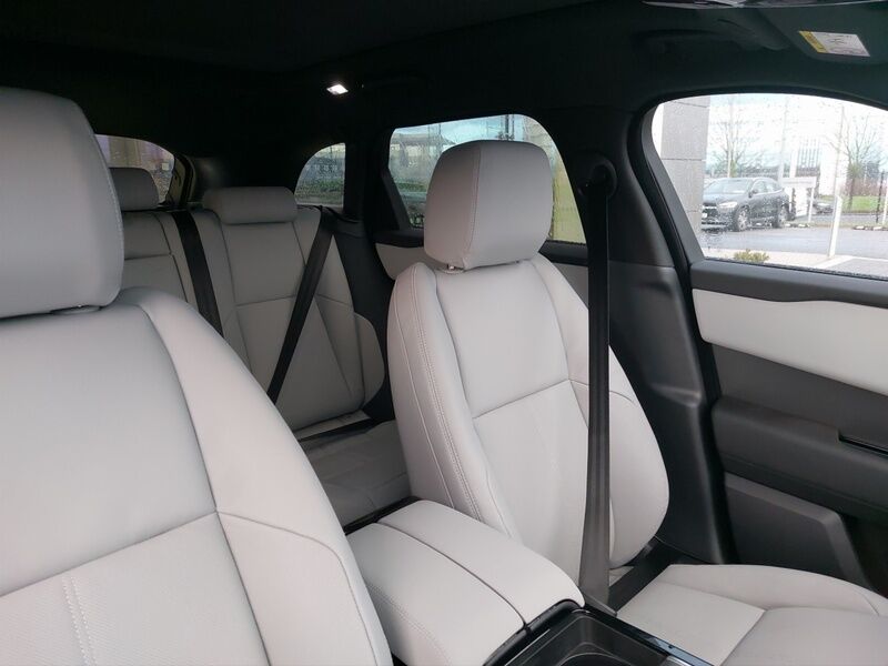 More views of Land Rover Range Rover Velar