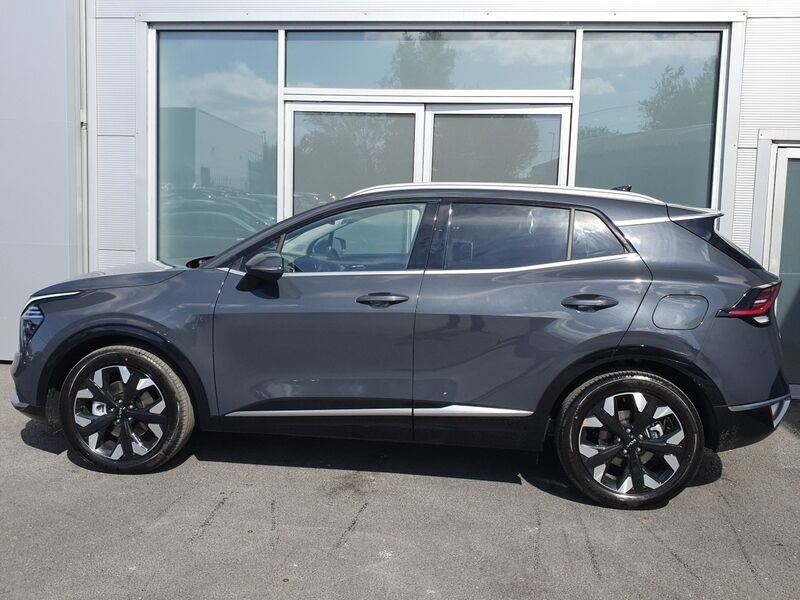 More views of Kia Sportage