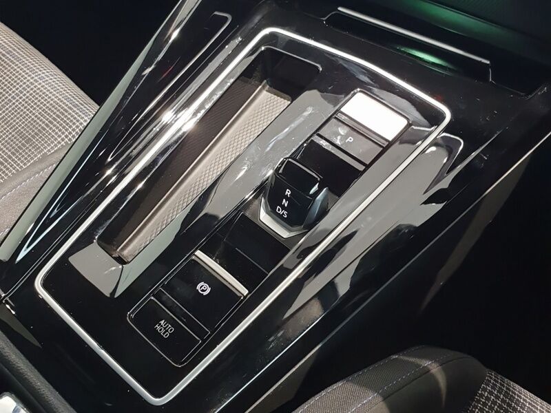 More views of Volkswagen Golf