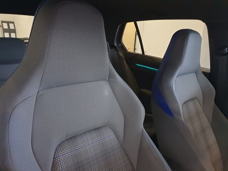 More views of Volkswagen Golf