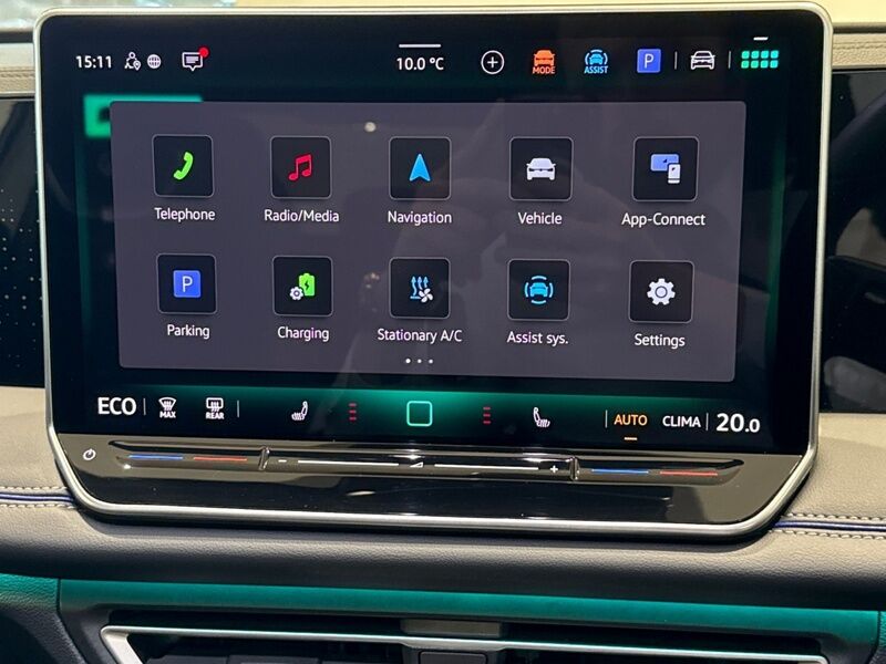 More views of Volkswagen Tiguan