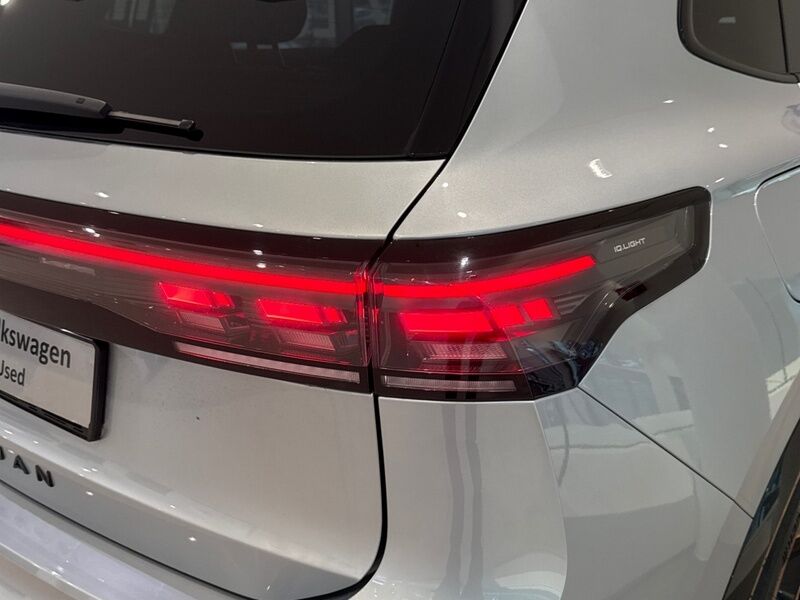 More views of Volkswagen Tiguan