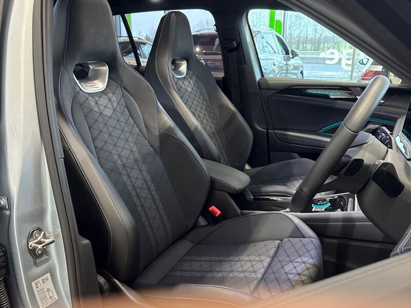 More views of Volkswagen Tiguan