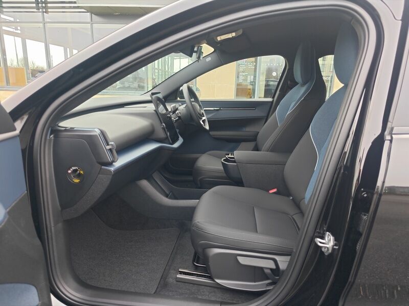 More views of Volvo EX30