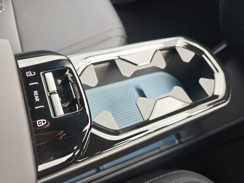 More views of Volvo EX30