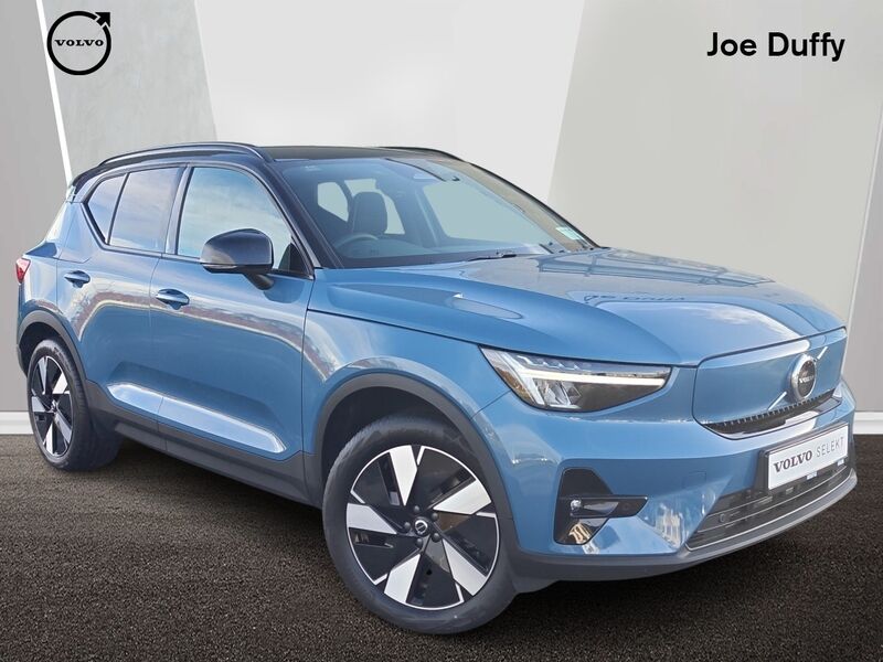 More views of Volvo EX40