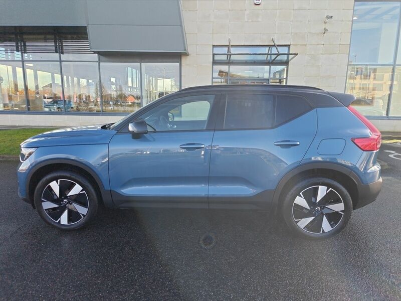 More views of Volvo EX40