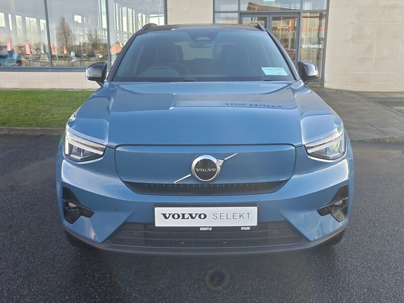More views of Volvo EX40