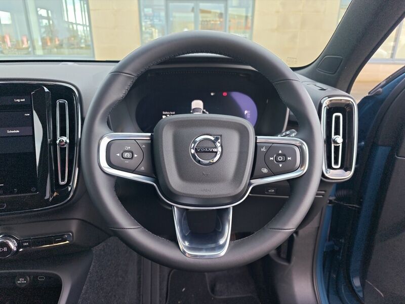 More views of Volvo EX40