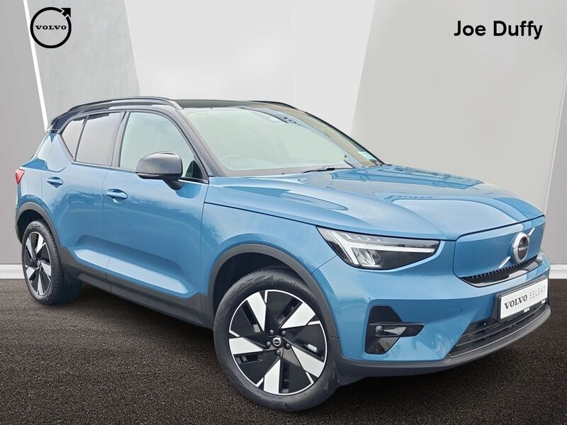 More views of Volvo EX40