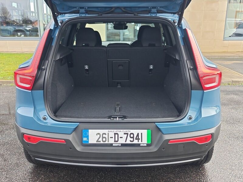 More views of Volvo EX40